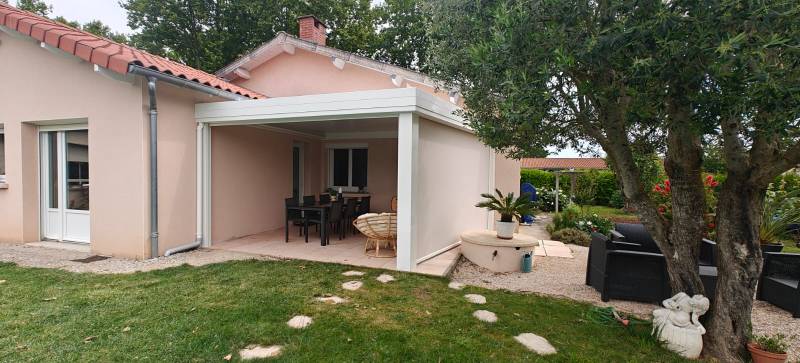 Pergola bioclimatique à lames orientables - Couffouleux 81